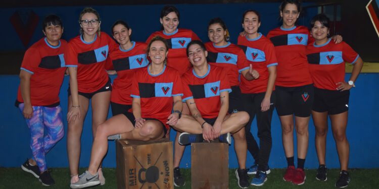 Brown de Adrogué prueba jugadoras para su equipo de futsal femenino