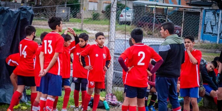 Burzaco: Independiente prueba juveniles de nueve categorías