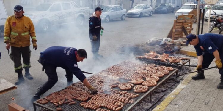 Los Bomberos de Glew harán una parrillada para recaudar fondos