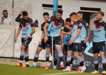 A Brown de Adrogué se lo empataron en el final