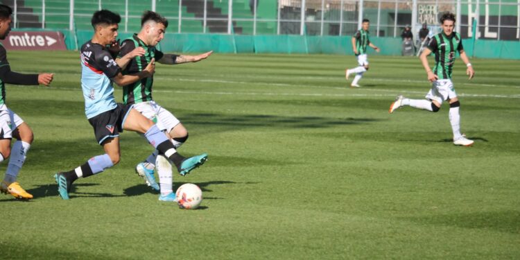 El Tricolor sumó en San Juan su quinta caída al hilo