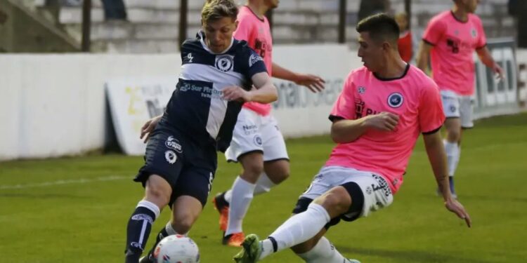 Claypole cayó por goleada y Sanma perdió en Pilar