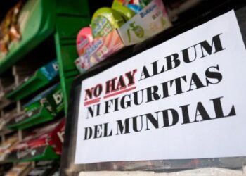 Furor y tensión por las figuritas del Mundial: los kiosqueros piden la exclusividad
