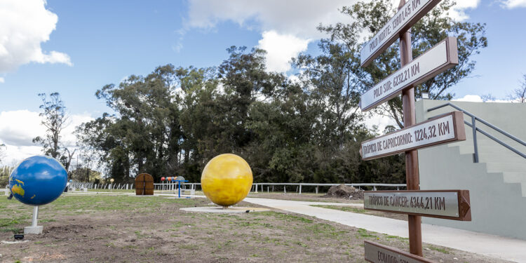 Se avanza con la última etapa de las obras del parque astronómico de Rivadavia