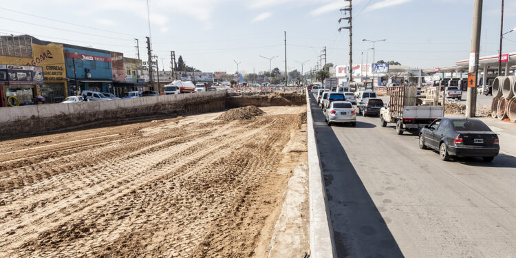 Burzaco: comenzaron a excavar el paso bajo nivel de rotonda «Los Pinos»