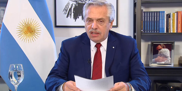 Alberto decretó feriado nacional y los gremios llaman a un paro activo