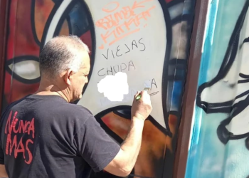 Vandalizaron los pañuelos de las Madres de Plaza de Mayo en el Espacio de la Memoria de Burzaco
