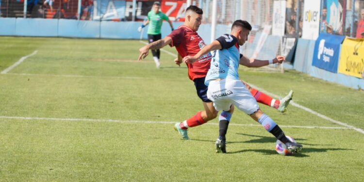 Brown rescató un punto sobre el final y suma 10 juegos sin ganar