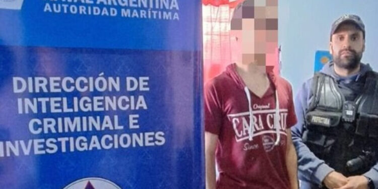 Por un alerta del FBI, detuvieron a un joven de Temperley que amenazó con atentar contra el shopping de Avellaneda