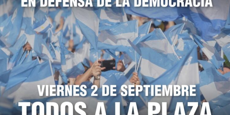 Atentado: marchan a Plaza de Mayo «en defensa de la democracia»