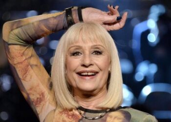 Un homenaje a Raffaella Carrá en el Centro Discépolo de Burzaco