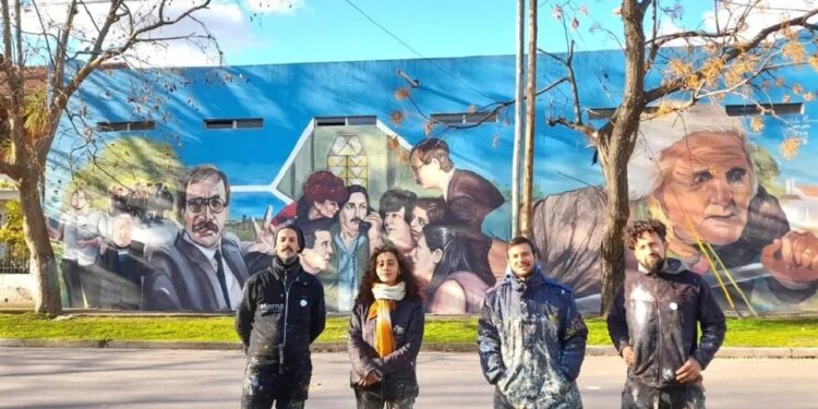Hablan los muralistas de Brown: «Queremos sanear visualmente a los barrios»