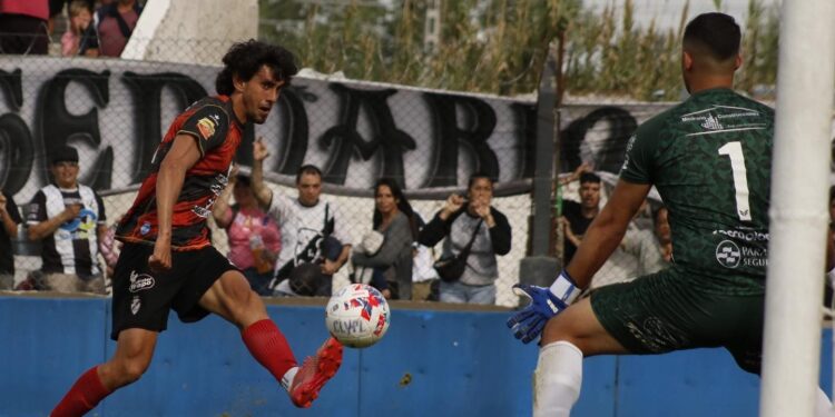 Claypole ganó con comodidad y Sanma volvió a perder