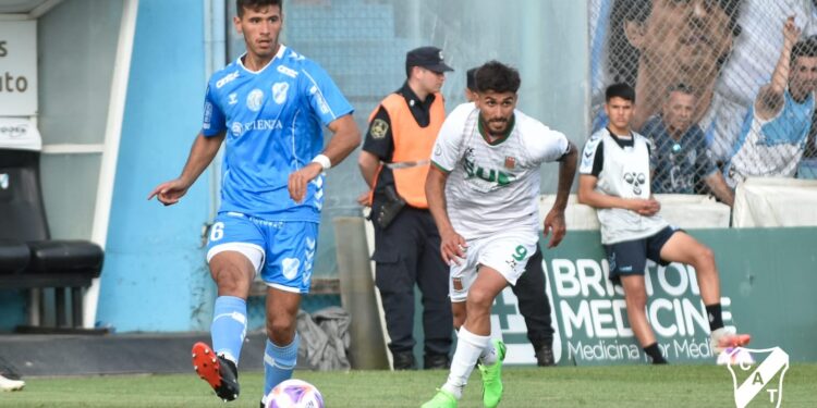 Debutó en la primera de Temperley Pablo Casarico, vecino de Burzaco