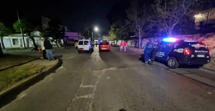 Lomas: una mujer murió en un choque cuando escapaba de dos «motochorros»