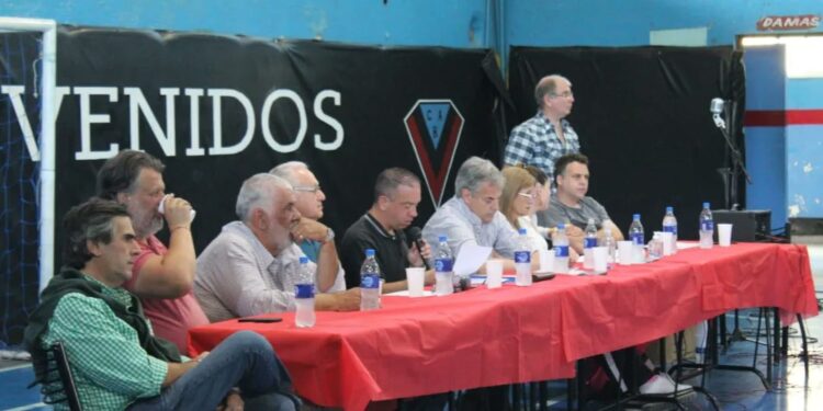 Brown de Adrogué: los socios desaprobaron el balance y la dirigencia tomó una decisión insólita