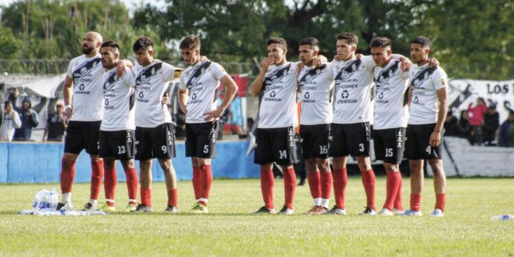 Claypole enfrentará al campeón con la mirada puesta en llegar a la final