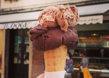 La Noche de las Heladerías llega a Brown y Lomas con promociones