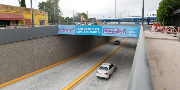 Histórico: ya se puede circular por el bajo nivel de avenida San Martín
