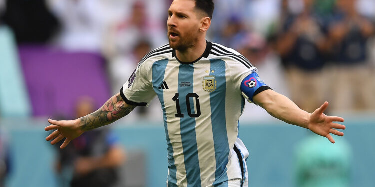 Argentina va por su tercera estrella en la última función mundialista de Messi
