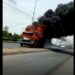 Impresionante incendio de un camión en Burzaco