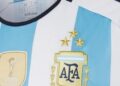 Se agotó en horas la nueva camiseta de la Selección con las tres estrellas