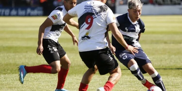 Claypole y Sanma ya tienen rivales para debutar en un torneo sin descensos