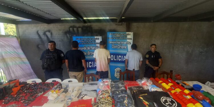 Rescataron en Don Orione a 23 gallos que usaban en peleas por dinero