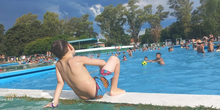 Una guía con las piletas del sur para escaparse del calor