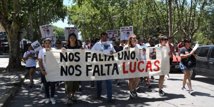 Se quedó sin fiscal la causa que investiga la desaparición de Lucas y la muerte de Lautaro