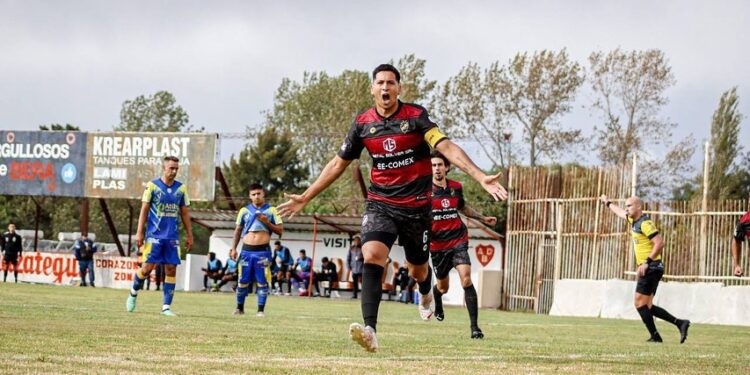 Claypole le ganó a Alem y se afirma en la cima y hoy juega Sanma