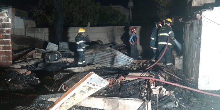 Conmoción en Longchamps por la muerte de dos hermanos de 2 y 3 años