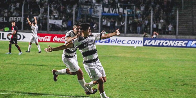 Claypole histórico: le ganó a Newell´s por la Copa Argentina