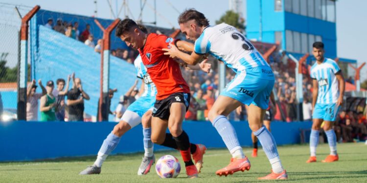 Adrogué: el Tricolor tropezó en el arranque del campeonato