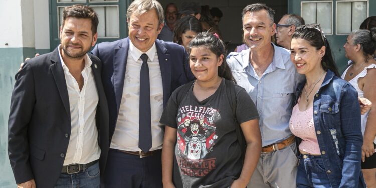 Encabezaron actos del ciclo lectivo 2023 en escuelas de Glew y San José
