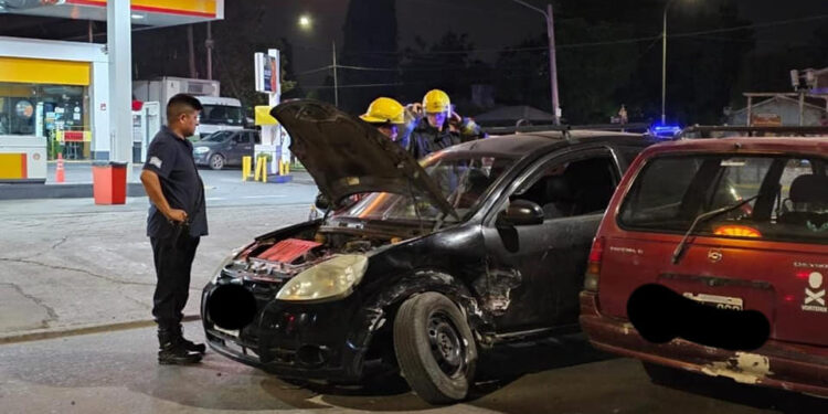 Imprudencia en Claypole y choque entre dos autos en Burzaco