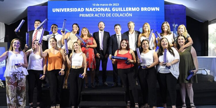 La Universidad de Brown ya tiene sus primeros graduados