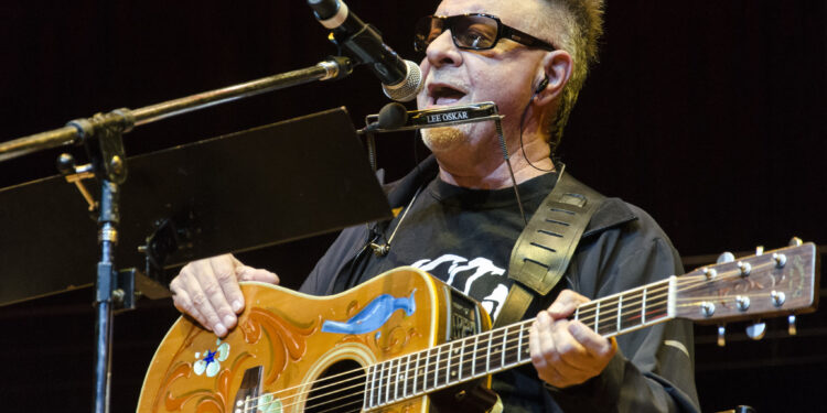 León Gieco, Chango Spasiuk, La Bruja Salguero, trap y tango por el cumpleaños de Avellaneda