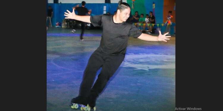 Organizan una colecta y una rifa para comprarle patines a un joven de Loma Verde