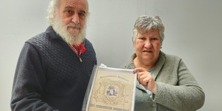 Escribieron un libro sobre el cementerio de Calzada: “No se termina todo con la muerte”