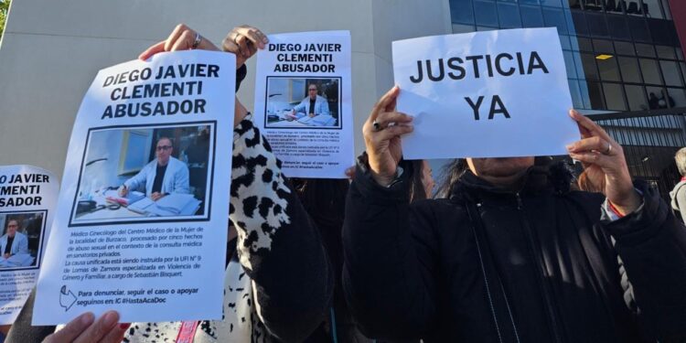 Se movilizaron a tribunales para pedir la detención de Clementi y se sumaron otras 8 denuncias