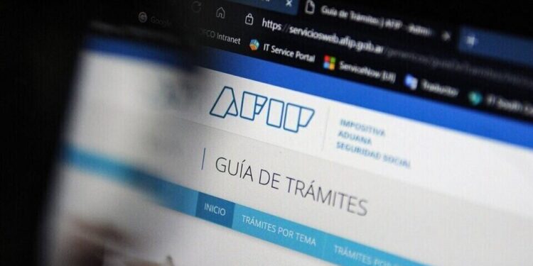 Monotributo: elevan los topes de facturación de todas las categorías