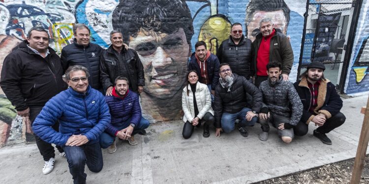 ¿Quiénes son las figuras de Brown forman del «Pasaje de los artistas» de Adrogué?