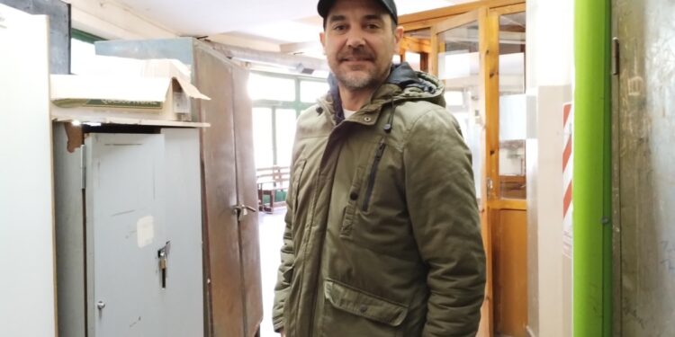 Pedro Alfonso en Adrogué: “Me gusta venir a votar”