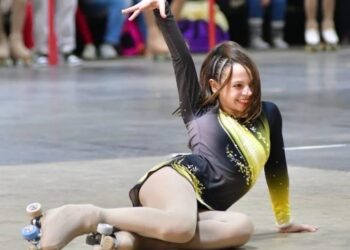 Maia, la patinadora de Mármol que se prepara para competir en Neuquén y cose para recaudar el dinero