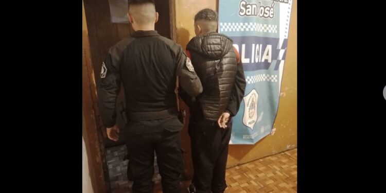 San José: detuvieron a un joven de 16 años por robar un supermercado