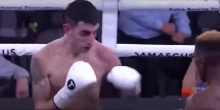 Baldor boxeó con valentía en Sudáfrica pero perdió su chance de ser campeón mundial