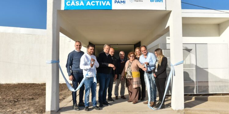 Inauguraron en Glew un complejo de 32 casas para mayores de 60 años