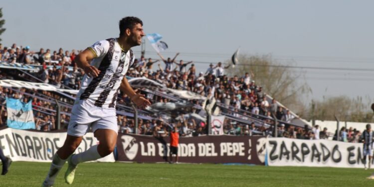 Sanma pronunció su mal momento con una goleada dolorosa y Claypole ganó y está tercero