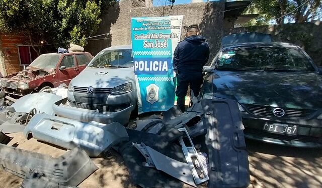 San José: detuvieron a tres personas acusadas de tener un desarmadero clandestino